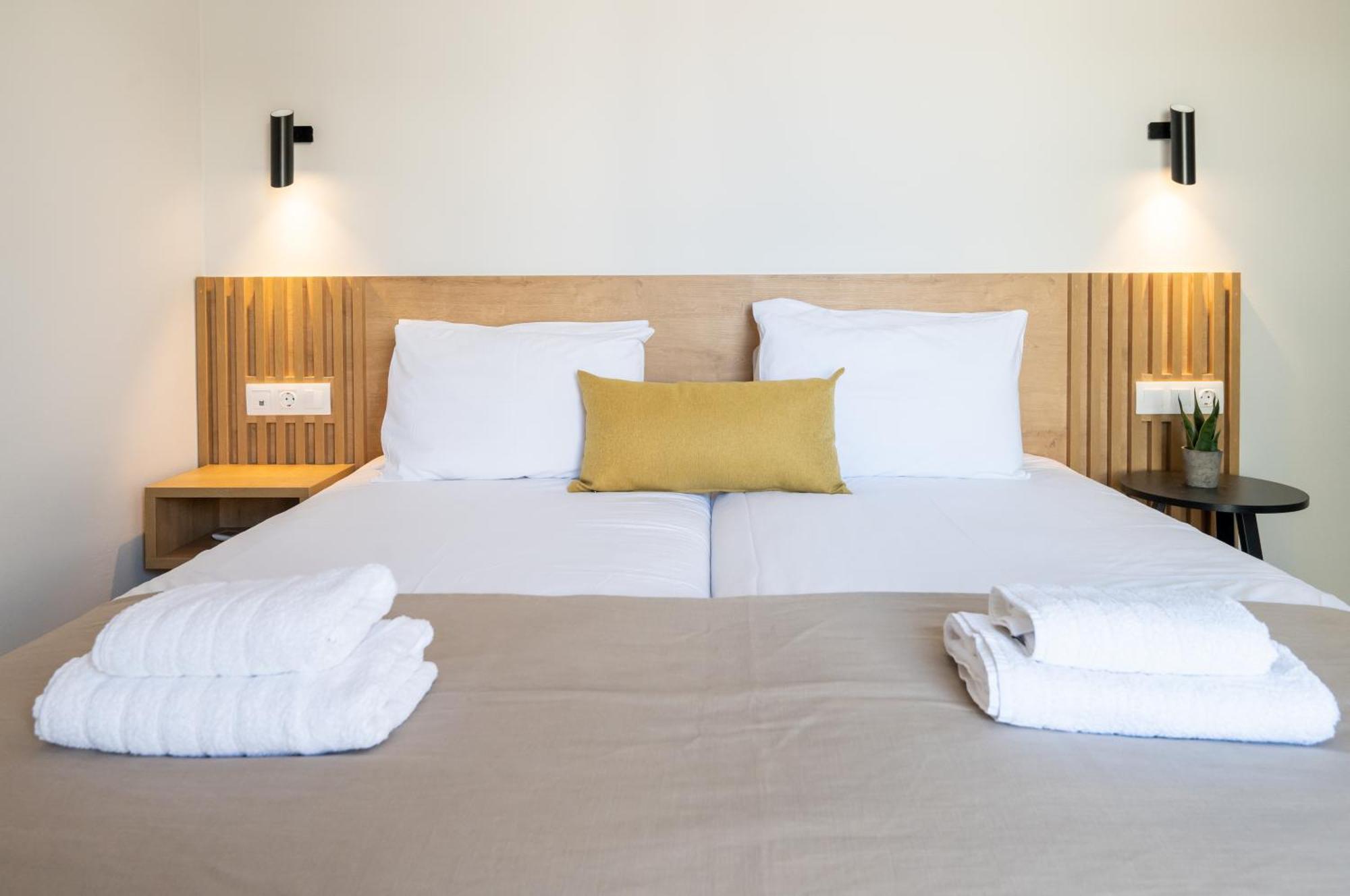 Mardinik Hotel Apartments 罗希姆诺 外观 照片