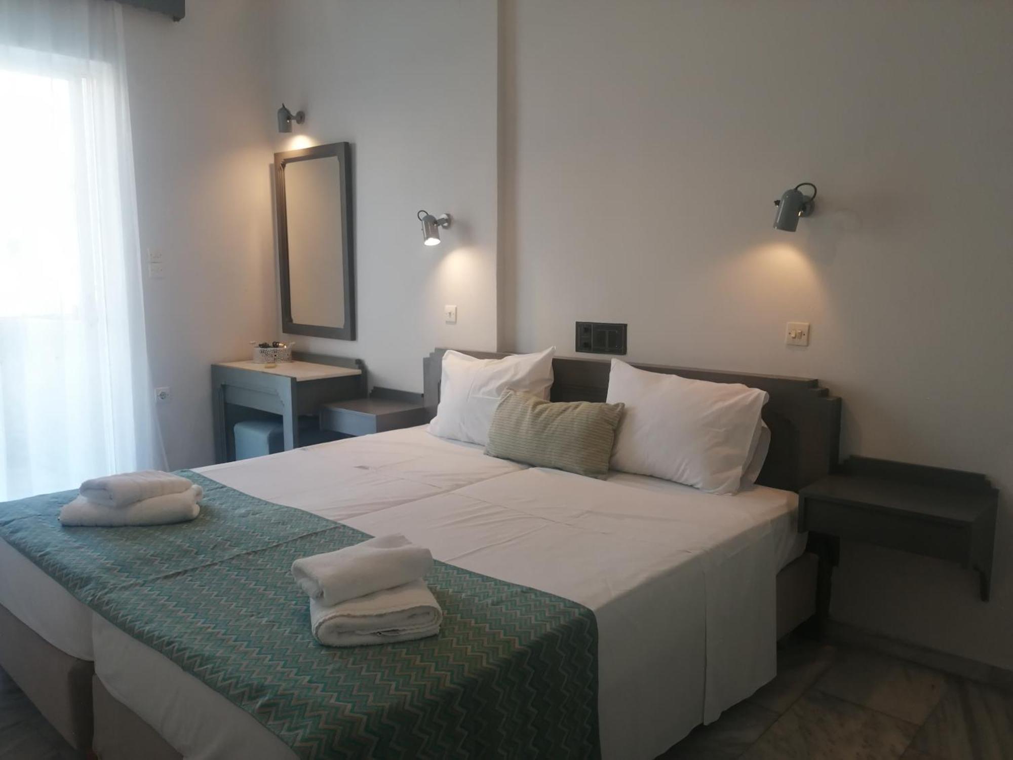 Mardinik Hotel Apartments 罗希姆诺 客房 照片