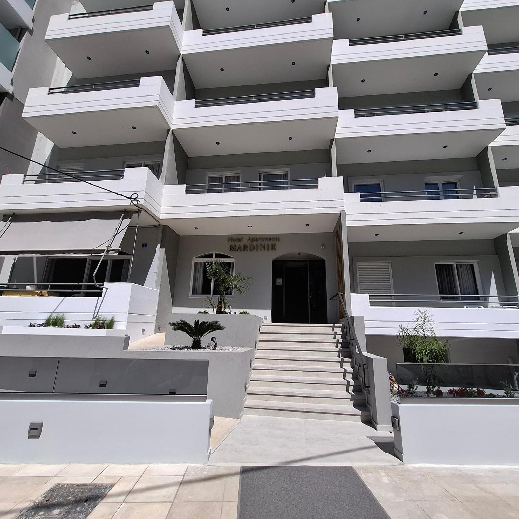 Mardinik Hotel Apartments 罗希姆诺 外观 照片